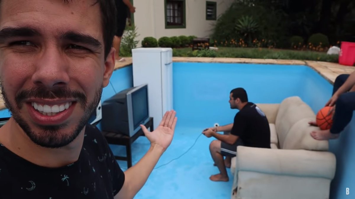 Tch0Tch0's tweet photo. casa nova
#balian #followtrick #YouTube #YouTuber #POOL #PoolParty #pooldayfun #cyberpunk #CyberpunkisNow https://t.co/0ToFTjzo8t