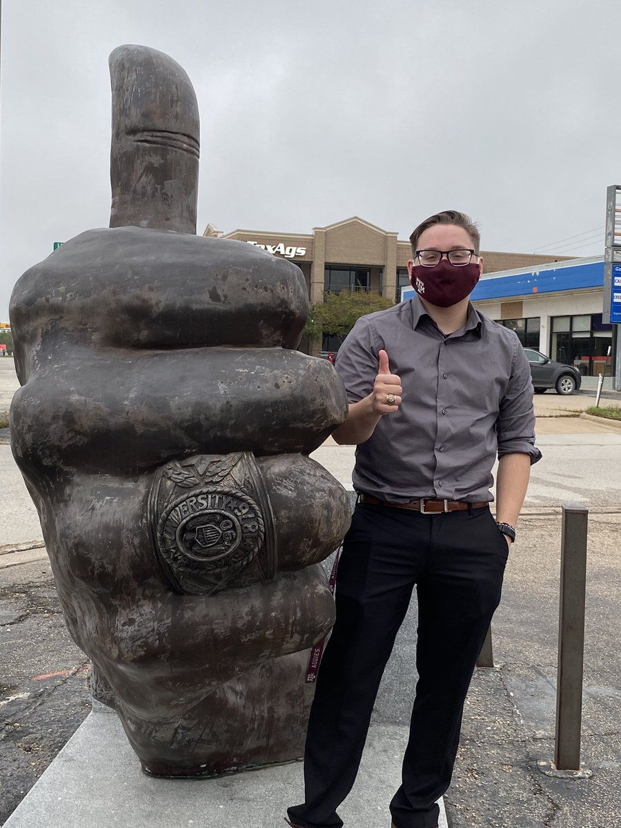 lil_drumer_boi's tweet photo. Can’t believe I finally have my class ring. All the hard work was worth it. Glad to be a part of this amazing Aggie network. Thanks and gig’em #aggiering @TAMU https://t.co/kU9mOfgqeE