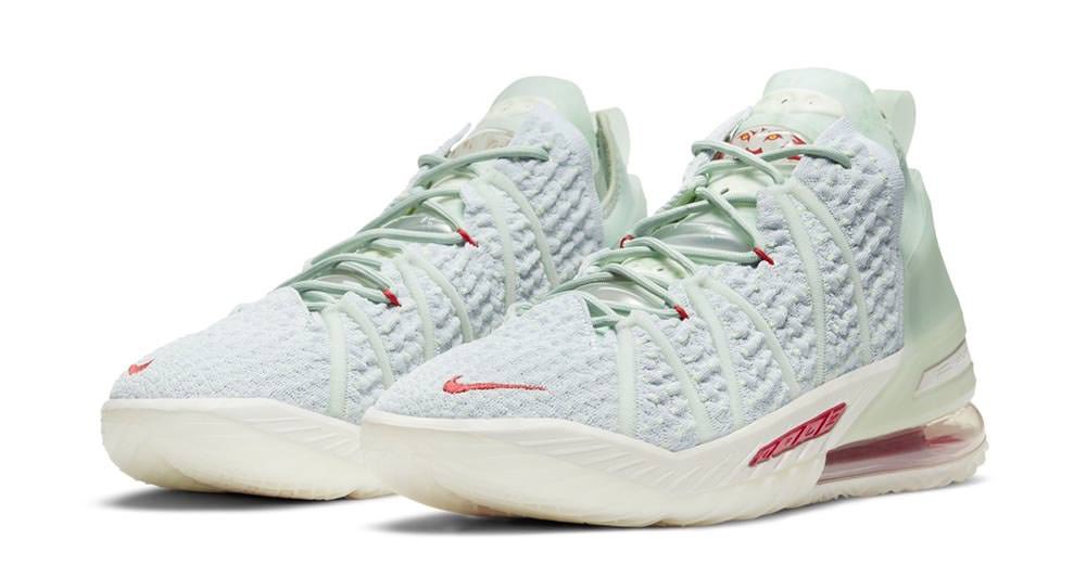 gpt_news012's tweet photo. 【Nike LeBron 18】
🔸Nike LeBron 18の新色
“Empire Jade”が登場!
🔸発売日:2020年9月21日
🔸価格:$200
🔸国内での発売は未定
#バッシュ #バスケ #NIKE #lebron18 #lebron #NBA #スニーカー #bashsokuhou https://t.co/GxHIUMNnD3