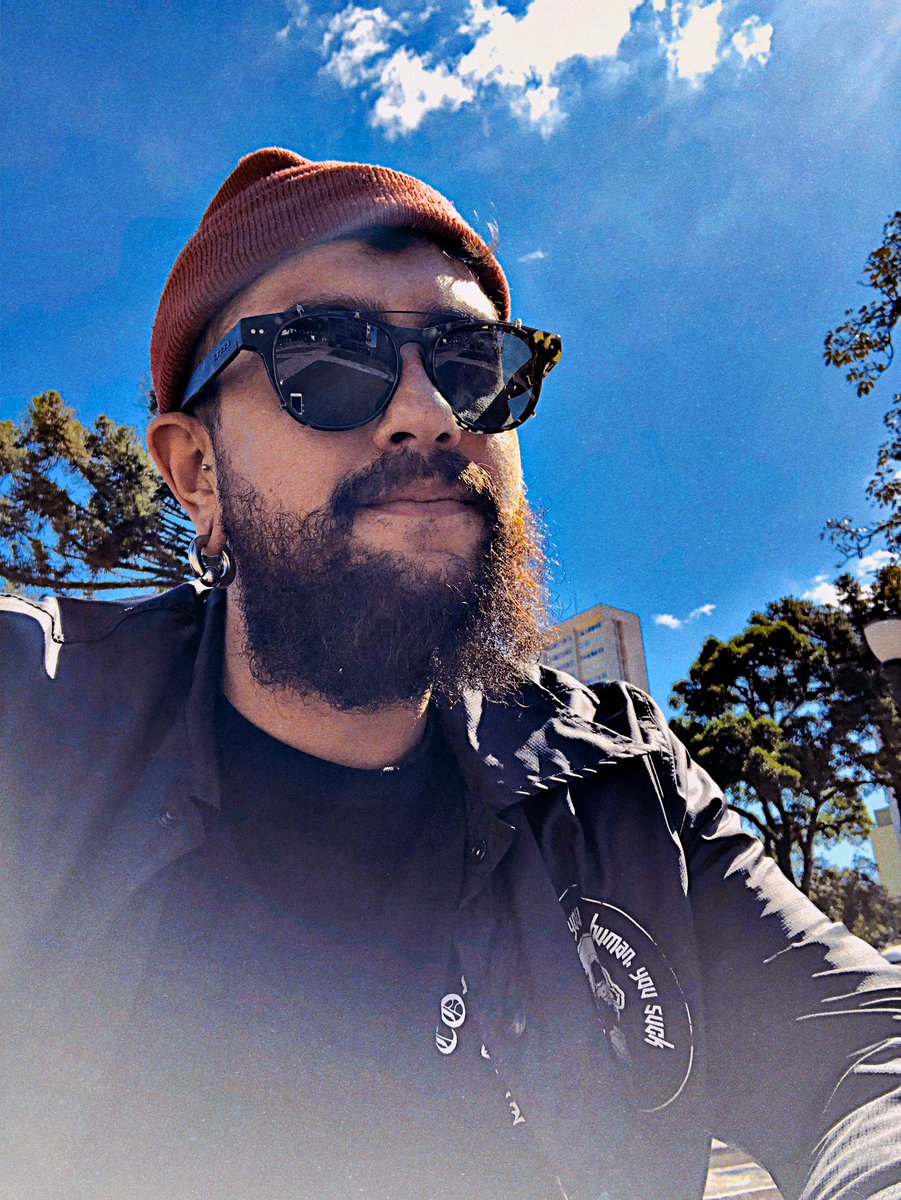 catirao's tweet photo. Saudades de estar na cidade que eu gosto, esperando pra ver a banda que gosto.
“O que existe além do acaso é vontade sobre vontade...”
#curitiba #colligere https://t.co/iHq9nYuCEB