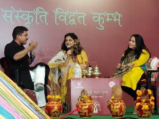 साल 2004,मैं ज़ी न्यूज़ में एंकर थी और एक नया लड़का चैनल में आया था..हमने साथ बहुत एंकरिंग की..स्टूडियो और उसके बाहर बहुत गप्पें मारीं..आज वो लड़का न्यूज़ एंकरिंग की दुनिया का बहुत बड़ा नाम है😊 उसको जन्मदिन की ढेरों शुभकामनाएँ..खूब तरक्की करो,काम करो,नाम कमाओ <a href="/sardanarohit/">रोहित सरदाना</a> 💐