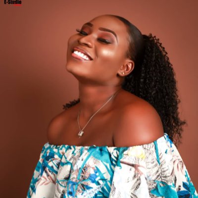 melapoch's tweet image. #NewProfilePic