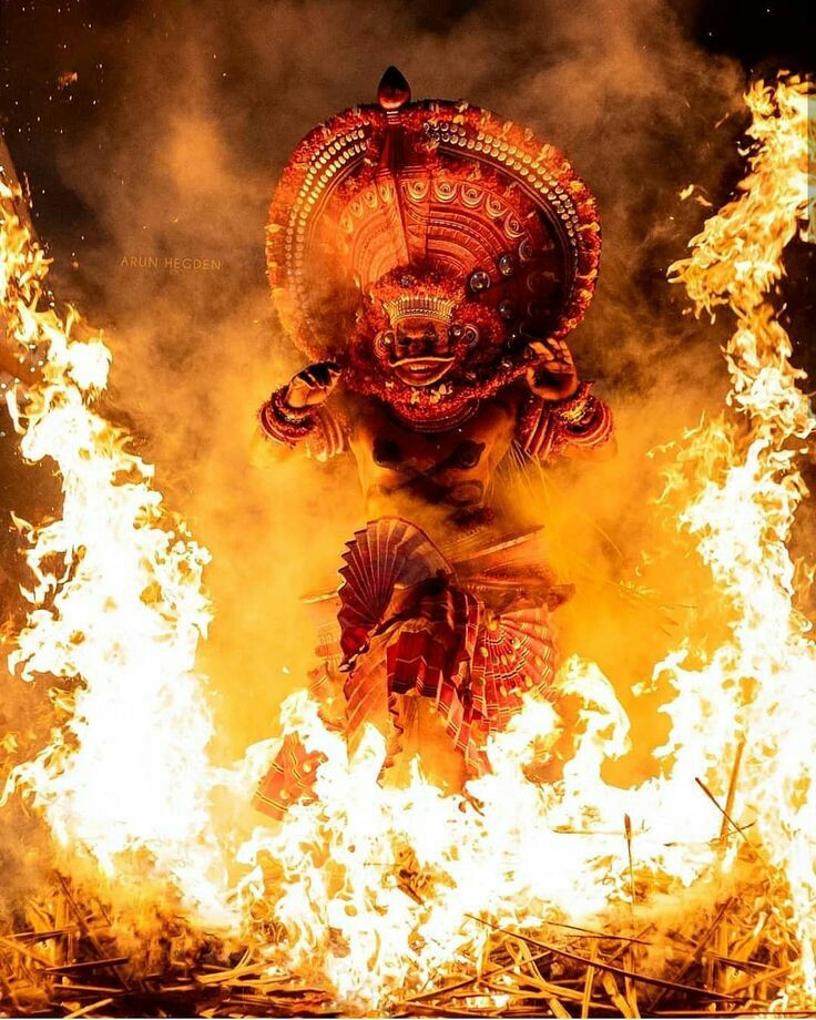 Theyyam is a sacred ritual art form that dates back to at least 1,500 years and is usually performed before the village shrine, ancestor-worship with elaborate rites and rituals, word theyyam literally means ‘God‘ and hence the theyyam dance is known as the Dance of Gods