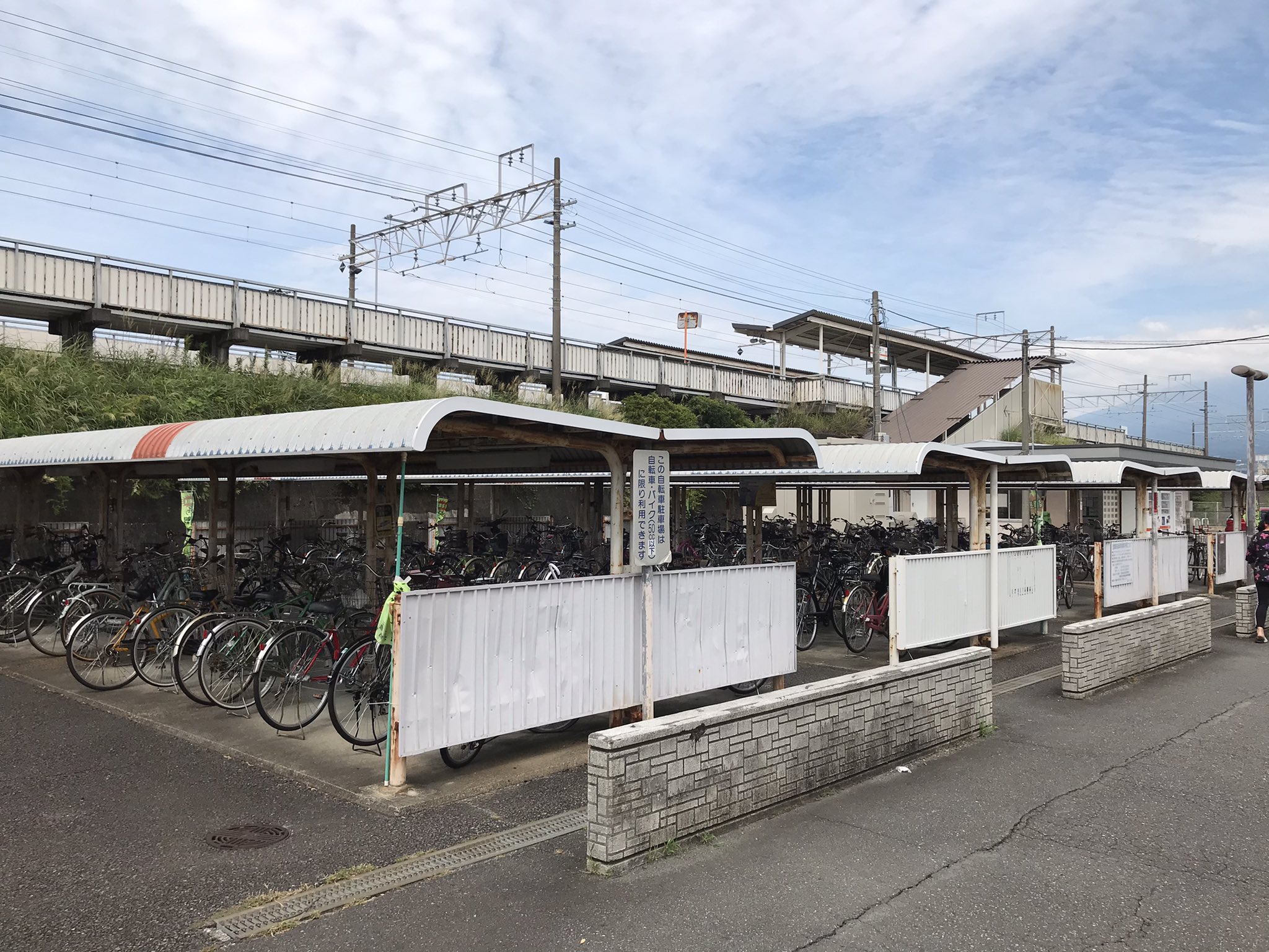 Rimanoe 本垢 ちはやふるの富士崎高校のモデルになっている富士高校 劇中に出てくる竪堀駅 本当に普通の住宅街なのでオタク以外の観光客はまず下車しないであろう駅w T Co 3p7xmwvcyp Twitter