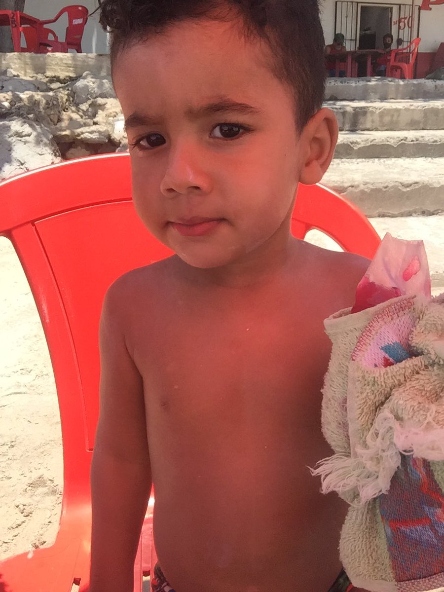 RonitaA's tweet photo. Praia https://t.co/dZQ1dymhzs