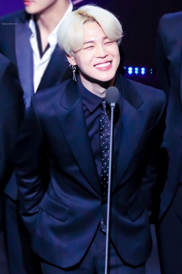 jimin smiling widely that his eyes disappear --a thread to make u smile: