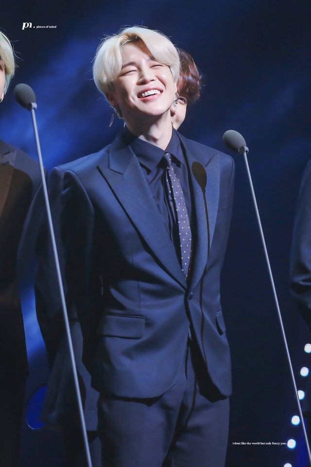 jimin smiling widely that his eyes disappear --a thread to make u smile:
