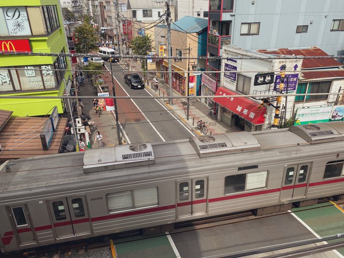 人身事故 下赤塚駅で人身事故発生 東上線 運転見合わせ フロントガラス割れてる まとめダネ