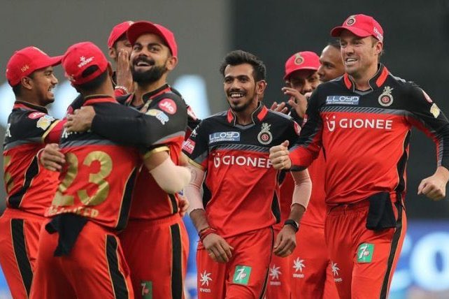 Match 3: Devdutt Padikkal hit a fifty on IPL debut. ABD too hit a fifty. SRH were well placed to win at one stage but a collapse ensued.Chahal picked key wickets of Pandey, Bairstow & Shankar. Nice 10-run win. Last time RCB won their opening match they reached the final  #RCBvSRH