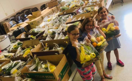 wholespire's tweet photo. For four weeks, In His Name-Colleton prepared and delivered 1,119 meals and 485 bags of vegetables and fruit, plus 300 gallons of milk each week for six weeks! #OneSCFund #esmmsc #RapidResponseGrant https://t.co/whymfXuL1U https://t.co/1aKXRPdbaO