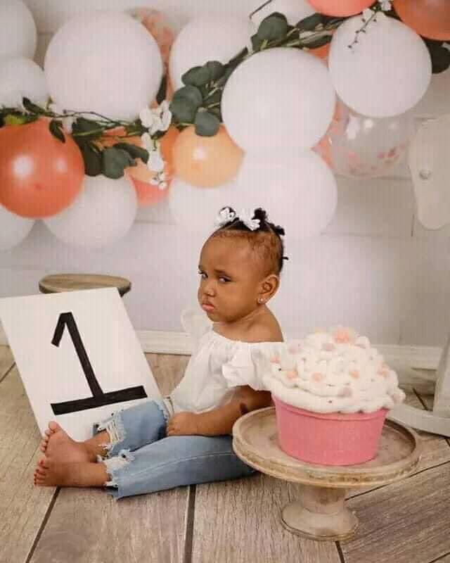 Parlementdurire's tweet photo. À votre avis la petite elle a quoi? https://t.co/9KQFUrgz2f