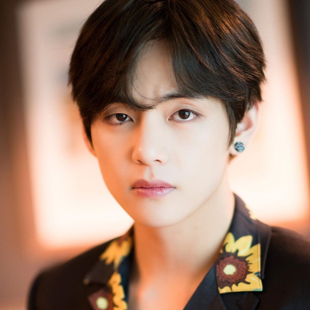 Having an argument with you but you just stared at him  #KimTaehyung  @BTS_twt
