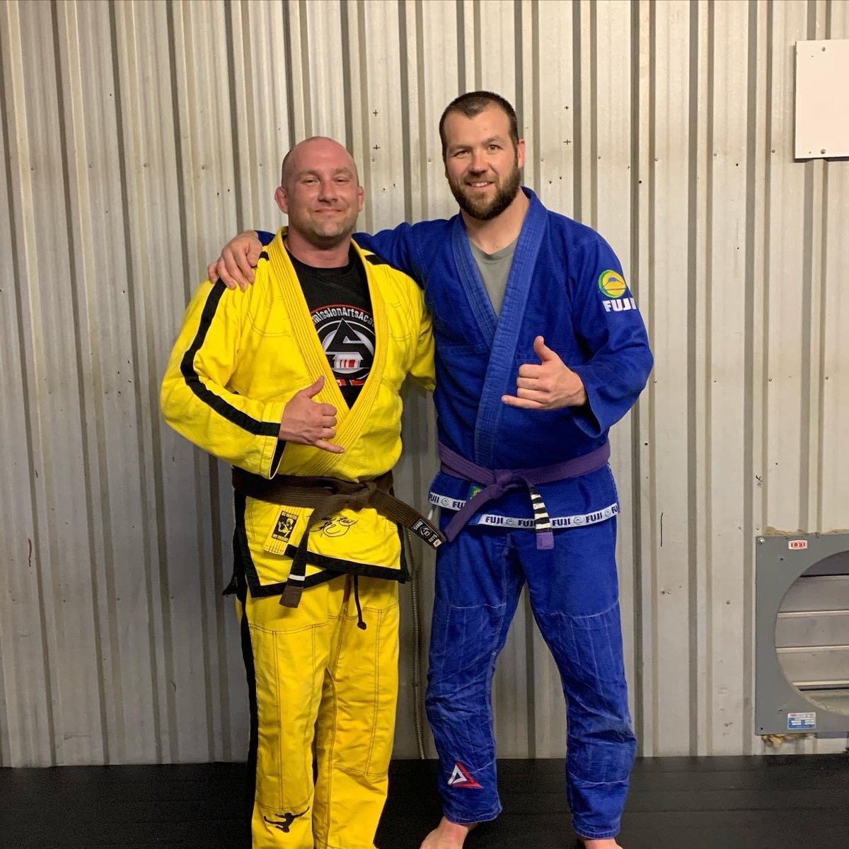 Awesome training tonight. When you find a guy who routinely kicks your ass keep training with him to become your best self. Definitely got beat up tonight. #GOOD #BJJ #Copswhotrain #Trainingformentalhealth #catchascatchcan #gameofdeath #killbill #Covidisawork