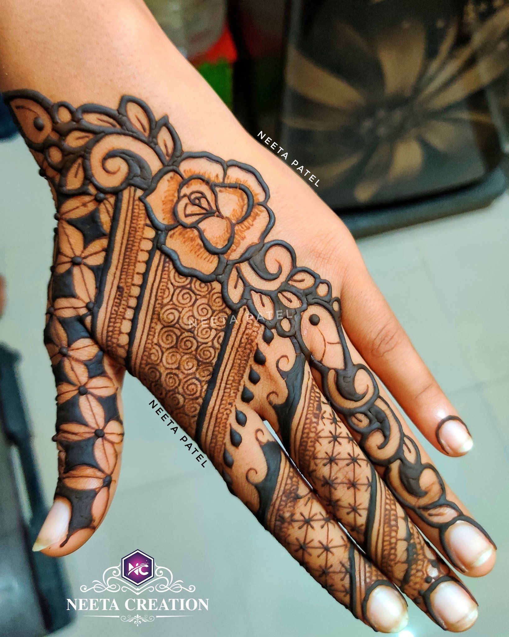nitumehndiartist on Twitter: "Fancy Design 😍 #mehndi #ArtistOnTwitter #art  #artshare #artwork #Workathome #womanbusiness #WorkFromHome #RoyalsFamily  #weddingplanner #wedding #weddingplanning #weddings #Creative #beautiful  #beauty #parlour #salon ...
