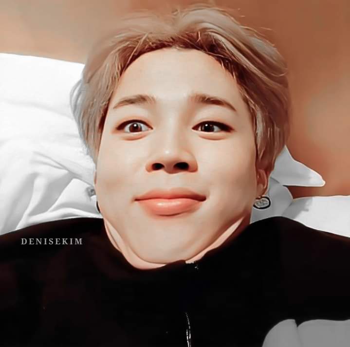 MLmong_'s tweet image. MY HAPPY PILL 💜