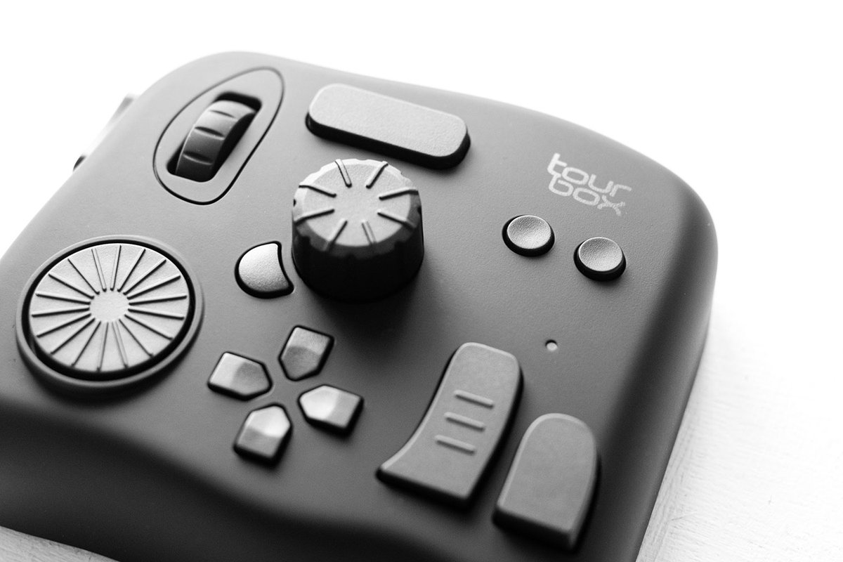 サタケシュンスケ イラストレーター 左手デバイス Tourbox を購入しました これできっとあらゆる作業が時短でき 空いた時間でもっとお仕事ができるので これはもう実質無料 T Co Ubkqhmqgal サタケシュンスケ イラストレーター 左手デバイス Tourbox を購入しました これできっとあらゆる作業が時短でき 空いた時間でもっとお仕事ができるので これはもう実質無料 T Co Ubkqhmqgal