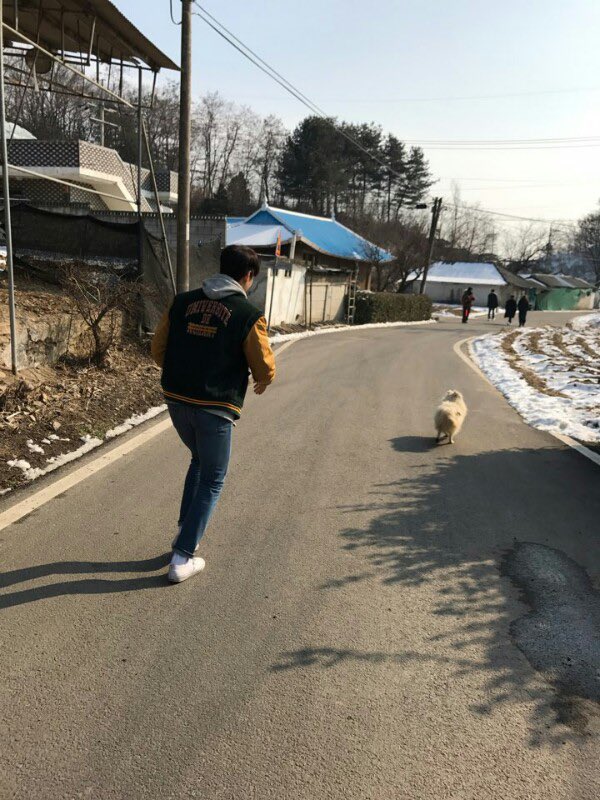 httpmyungs's tweet photo. 🖇 𝐝𝐚𝐲 𝟐𝟔𝟓 𝐨𝐟 𝟑𝟔𝟔
            ╰♡ #jongin

at this point I DEMAND KOLO https://t.co/BYSrhcRVnE