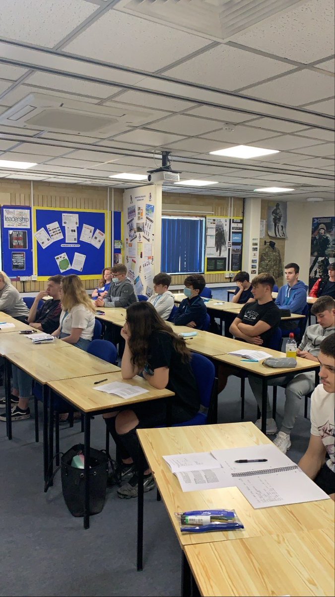 AndoverPublic's tweet photo. Level 3 year 1 students start their Student Watch Programme run by PCSO Thubron of Hampshire Constabulary. @AndoverPublic @AndoverPolice #andoverpolice #andovercollege #andoverpublicservices https://t.co/K8AseBfIKh