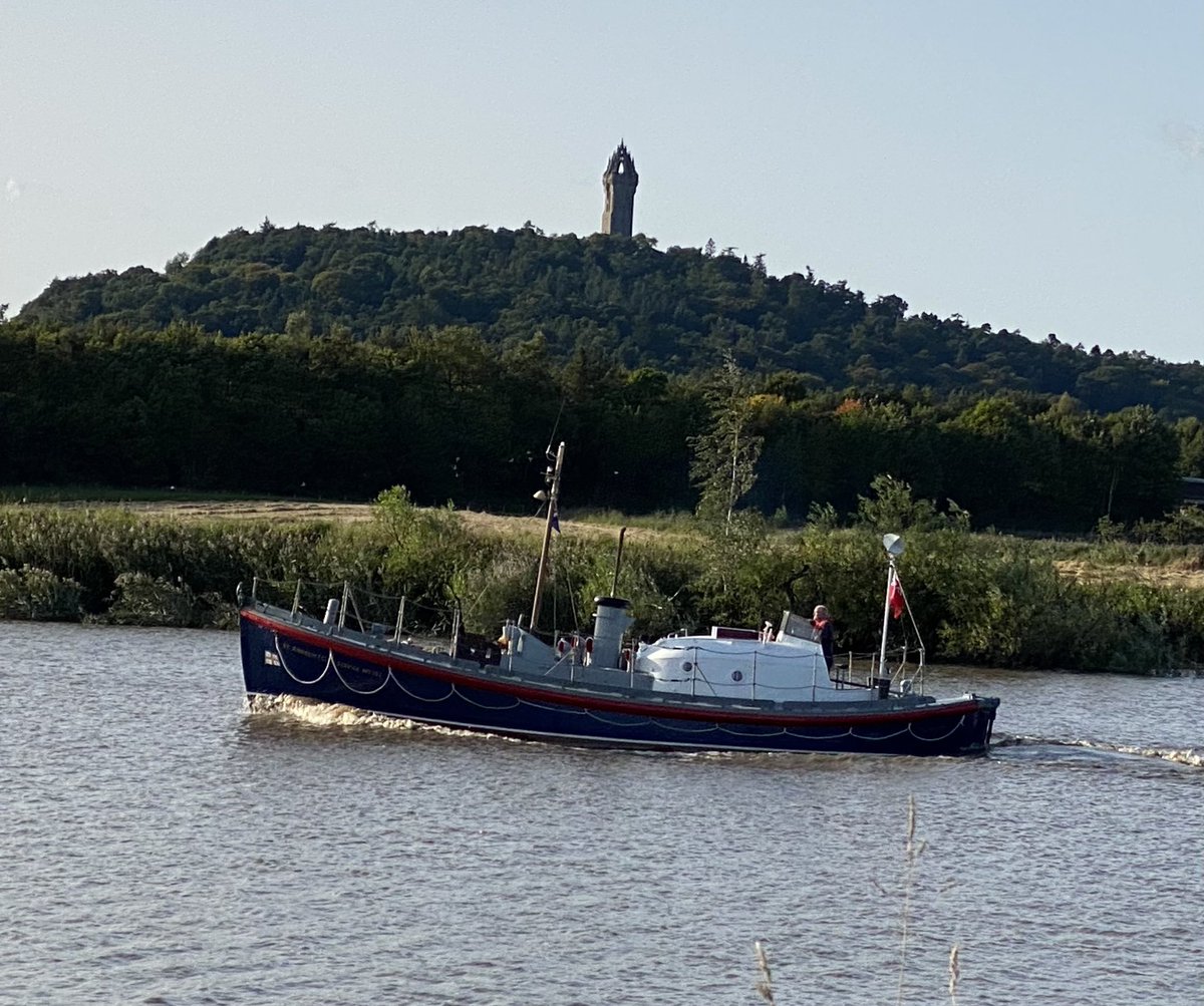 Just trying to get back into Twitter. Spotted this while baling straw on Saturday! Not everyday you see a boat like this on the River Forth at Stirling. The river is only a few minutes walk across the field from Mallard &amp; Partridge cottages. <a href="/TheWallaceMon/">The National Wallace Monument</a> <a href="/ScotAgritourism/">Scottish Agritourism</a>