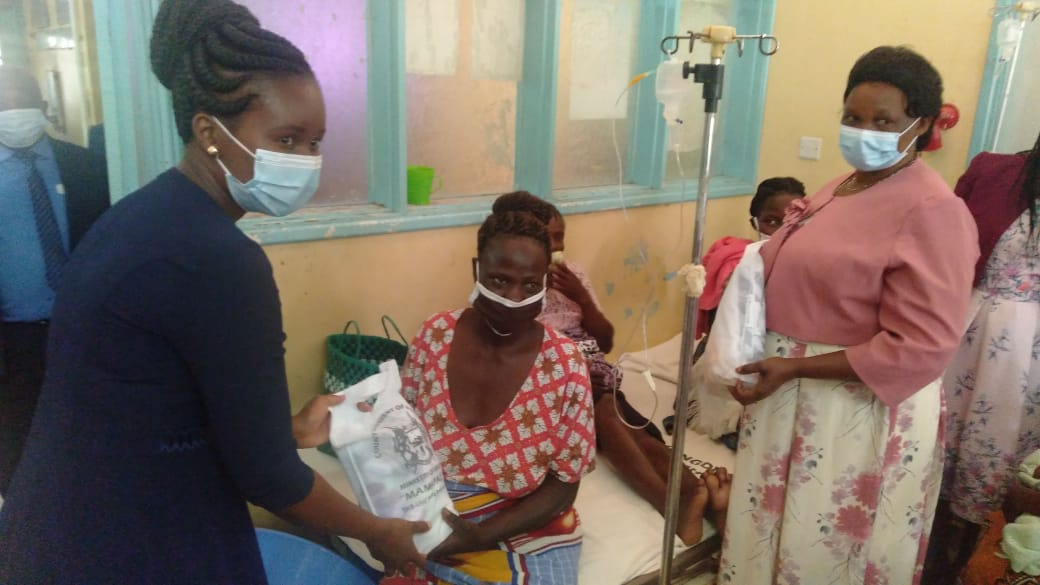 bennetowuonda's tweet photo. Studies have shown that cancer education, prevention, access to early diagnosis and treatment options drastically reduce death and disability from cervical cancer.
#BungomaEmpowerCancerClinic
#FirstLadiesInTown
@CFLA2017 https://t.co/FftzBT26a1
