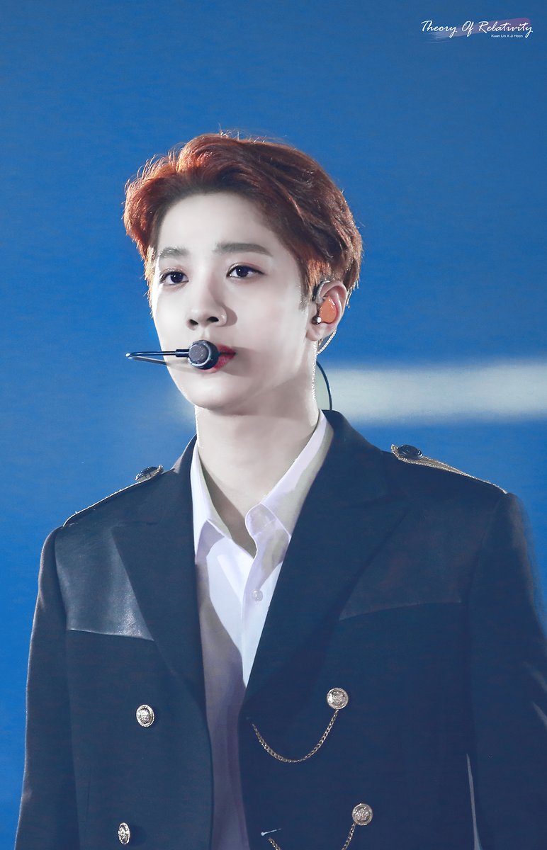 Relativity2033's tweet photo. Happy  Birthday💚💛💖
#라이관린 #賴冠霖 #LaiKuanLin https://t.co/urZPsFCQCg