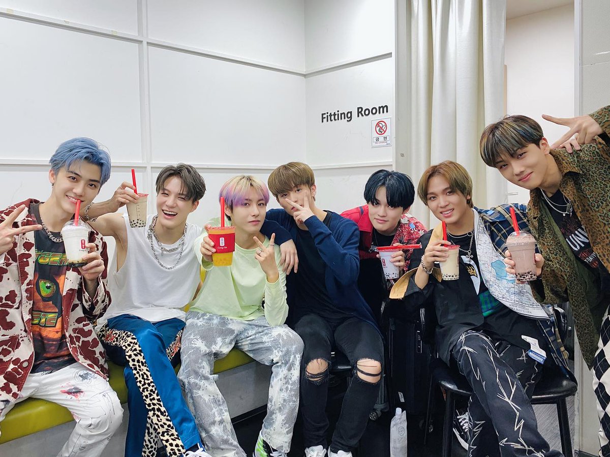 aoliaaa__'s tweet photo. 7 boys, my 7 DREAM 💚💚💚💚💚💚💚🐰🐶🐺🐹🐬🐻🐭🌈🌈🌈🌈🌈🌈🌈 
#7DREAMisCOMING https://t.co/C7mjepQyT8