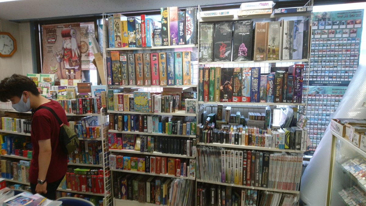 酢豚 豚小屋 Sne黒田 岡山に用事があったので その足で昔からお世話になっているボードウォーク岡山さんへ 歴史を感じる店内にテンションあがる Q 店長さんとお話しつつ あまり見たことないゲームを購入 こういった宝探しができるのも老舗ならでは