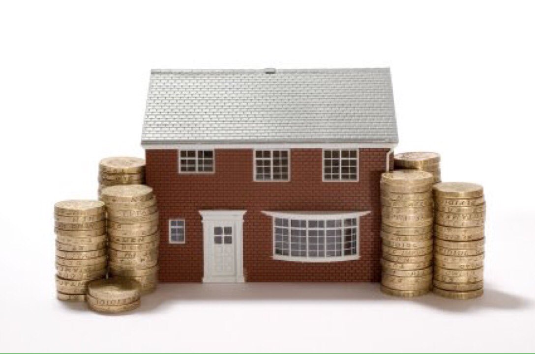 BridgingLender's tweet photo. Do you need to #bridge a #property #purchase to #rent out ?

 Do you need to #renovate and #sell ?

We have many different #bridging #products available. Let our team go through them with you TODAY !

DM or Email colin@cfinancet.com  NOW ! https://t.co/t77yrf1hPw