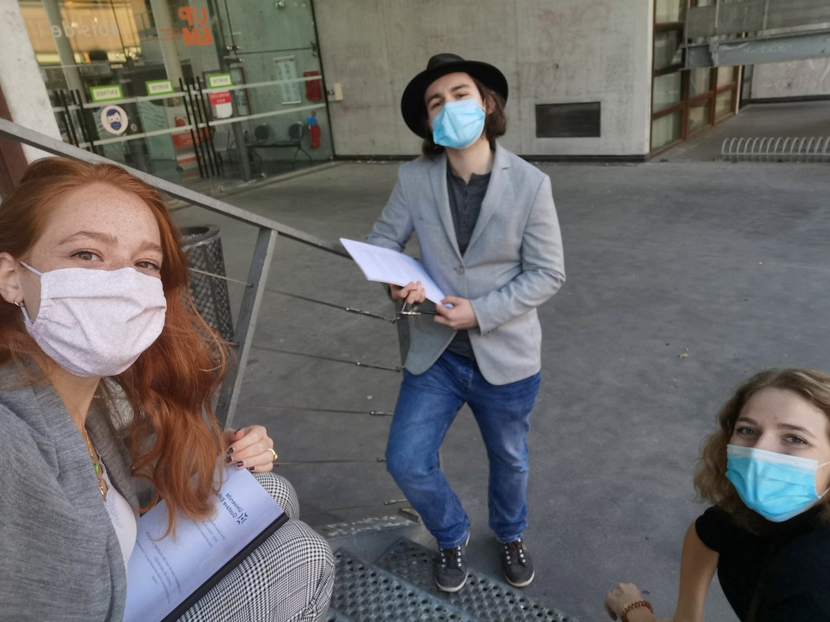 EnoraLorcy's tweet photo. Réunion de #VicePrésidentsEtudiants avec @marie_mznt et @JGamaire pour assister à la #soutenance de #mémoire de monsieur "#Pouvoir théorique et pouvoir réel des étudiants à l'échelle centrale des universités" à l'@UGustaveEiffel https://t.co/Au8zdeQwv9