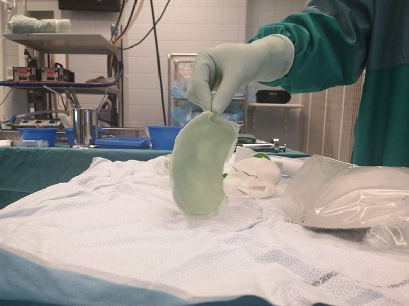 3D-printade skräddarsydda skallben - det hoppas neurokirurgerna på #sahlgrenska nu kunna göra för att skapa implantat till patienter som fått ta bort en del av sitt skallben. news.cision.com/se/sahlgrenska…
