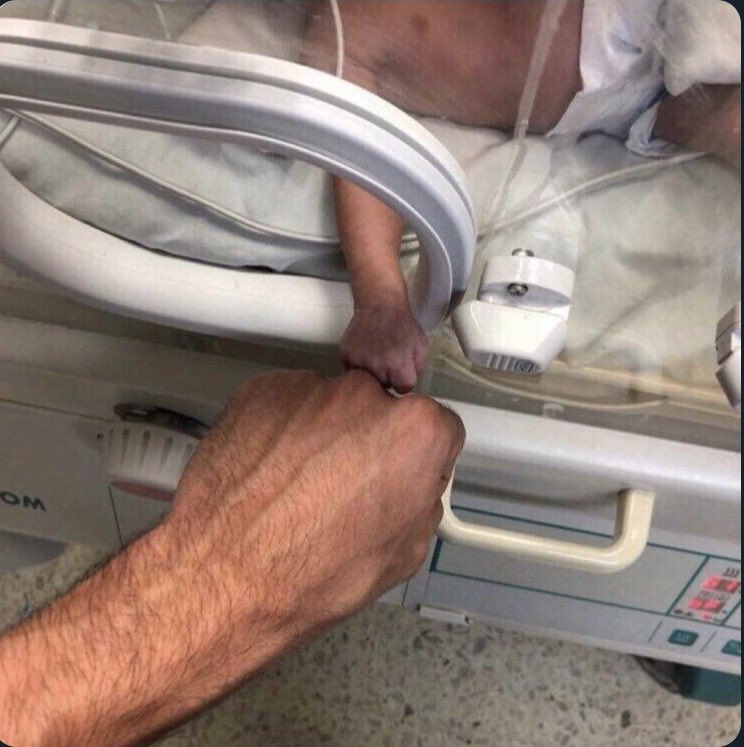 الأمان: ربٌ ثم أبٌ.❤️