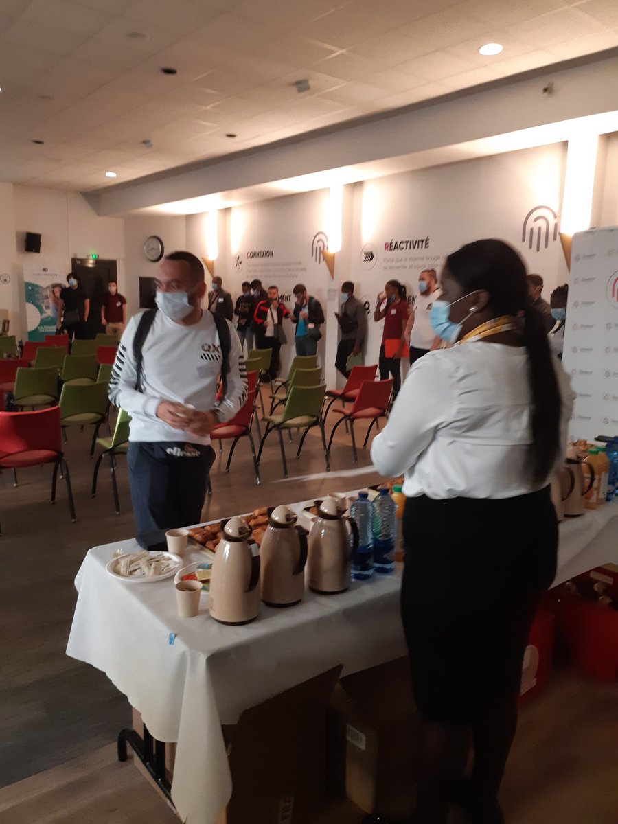 anna_kmita's tweet photo. #Rentréerégionale des #CAPOSRCL9M
La journée commence  par l'accueil café 😊 chez 
 @CFA_Stephenson @FormaposteIDF https://t.co/ESBGZQuMOE
