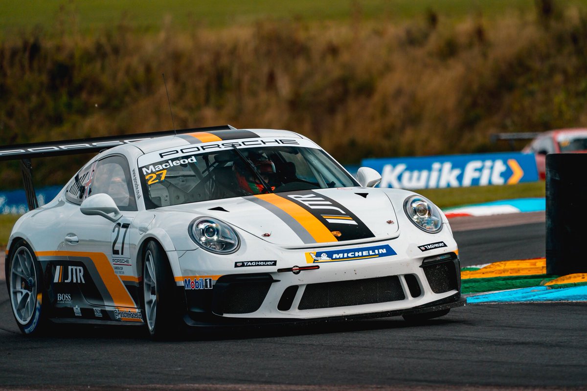 Team_JTR_'s tweet photo. Sliding into #TeamTandyTuesday
#TinTopTuesday #CarreraCupGB🇬🇧
🔶#TeamJTR🔶#TeamTandy🔶
#FollowTeamJTR🔶#TandyLand🔶 https://t.co/VttnipANBE