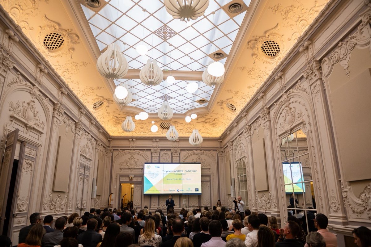 Suite à la crise sanitaire, le contexte actuel ne nous permettant pas d’organiser la cérémonie des Trophées AGIRES – SYNERGIE qui récompensent écoles et entreprises, nous avons souhaité annuler l'édition du 13 octobre 2020.

Rendez-vous en juin prochain pour une nouvelle saison.