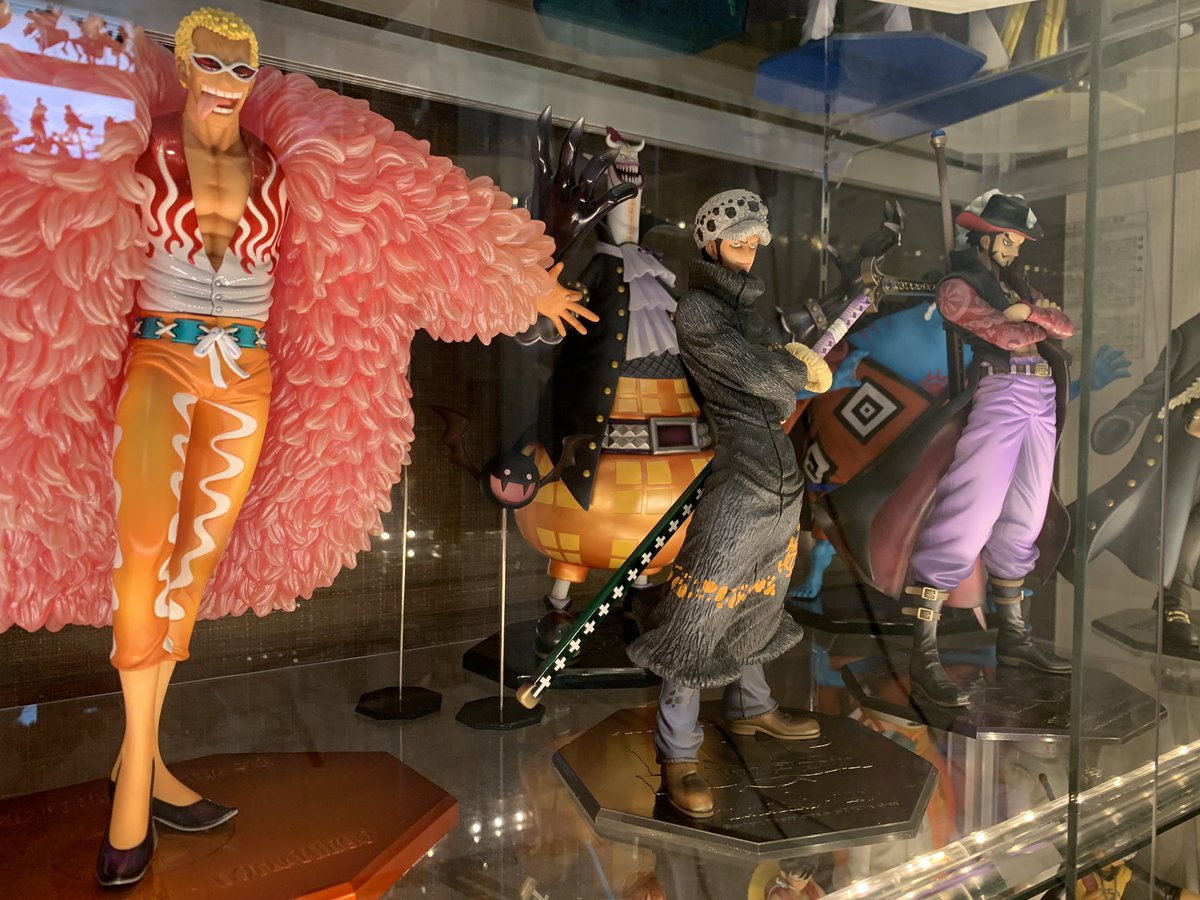 麦わら屋 ワンピースフィギュア グッズ No Twitter 色んなとこにいる そしてだいたいセンター