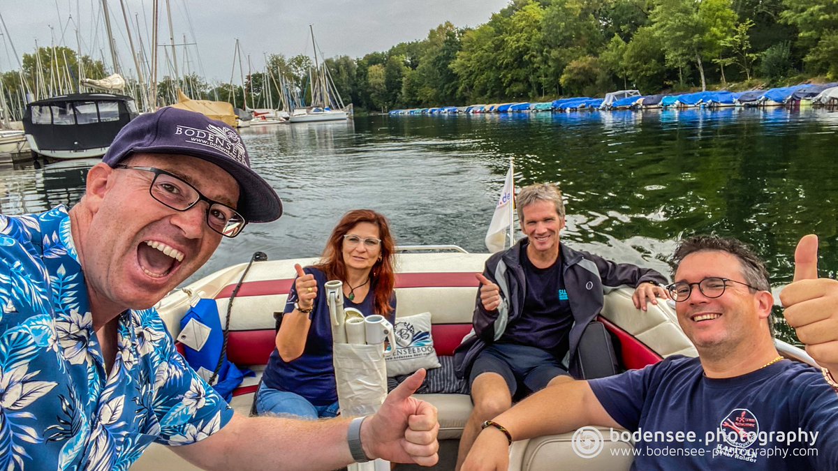 bseephotography's tweet photo. https://t.co/ywLf7W5JcB Schwimmer Begleitung Friedrichshafen - Romanshorn
#bodensee, #bodenseeboot, #bodenseequerung, #openwater, #schwimmer, #bodenseephotography, #bodenseemedien, #bodenseemedia, #seechat, #bodenseecommunityfrf https://t.co/4wnBcOa5oK