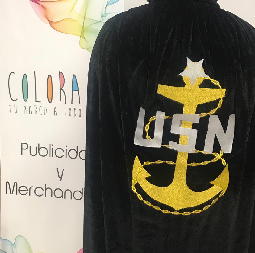 ColoramaTuMarca's tweet image. Realizamos un bordado en una capa de 52 cm de alto!!! El cliente quedó encantado con el resultado #bordado #capa #bordadogrande #hilodorado