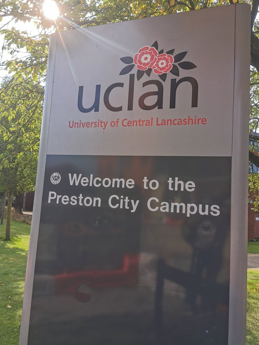 dragormite's tweet photo. Day one of the new semester done, meeting the new Paramedic Science cohort of 2020 face to face was a great experience with so much energy and enthusiasm in one room. I have a really good feeling about what is to come 👍🏼 @UCLanParamedics @UCLan @UCLanSportHS @PJTw1tter https://t.co/w61hTY9E4h