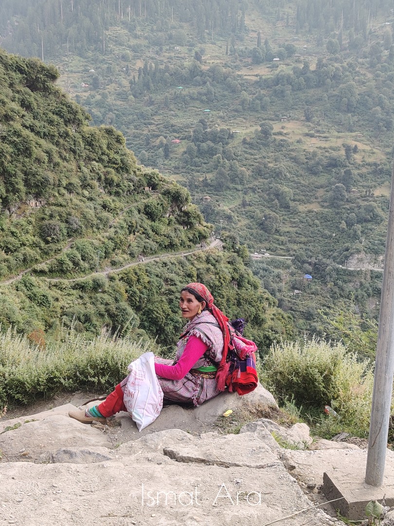 6. Before starting the trek to Malana, people will tell you that it will take one hour. But what they don't tell you is that their one hour = our 2 hours. It will take you at least four hours to complete the trek, considering the amount of uphill trekking required to reach there.