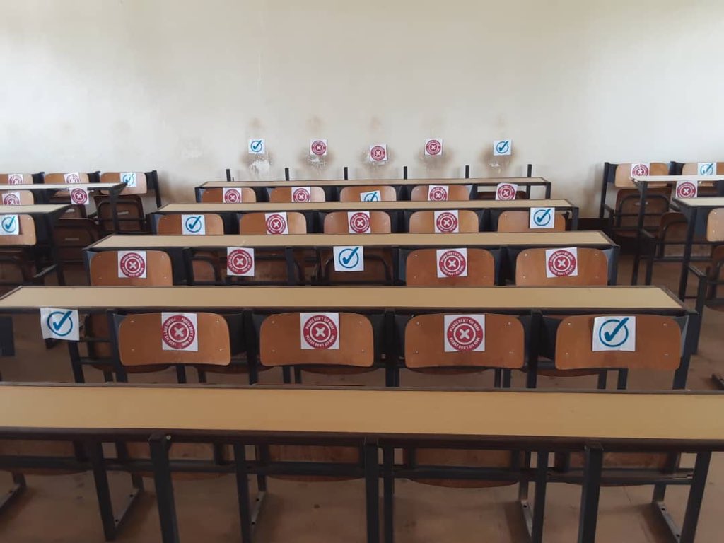 Kaminuza zaba zigiye gutangira ?Imyiteguro yo gusubukura amasomo  muri Kaminuza y'u #Rwanda  irarimbanyije ,ahicaraga batanu hazicara 1 cg 2 ,ese abanyeshuri bose bazashobora kwigira rimwe ?