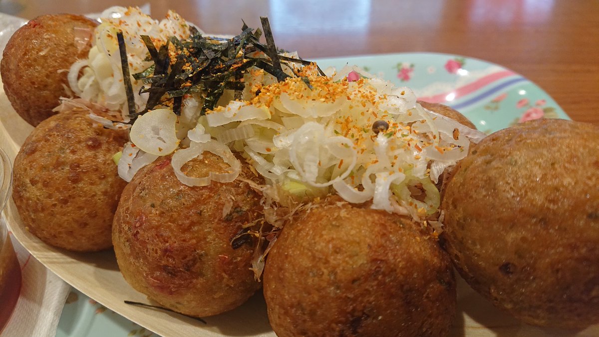 nirusu1976's tweet image. たこ焼きおひとついかが〰️🐙

#銀だこ 
#たこ焼き
#ねぎだこ