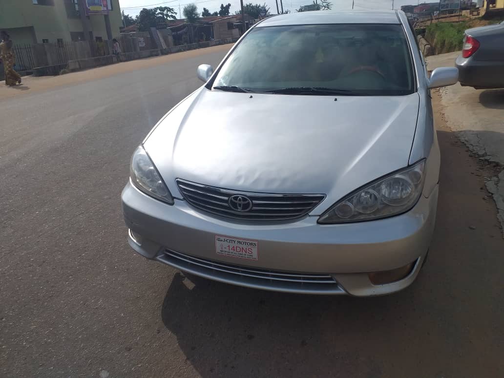 PELSAUTOS's tweet photo. CHEAPEST!!!!!!!!!
TOKUNBO CAMRY 2006....
ACCIDENT FREE...
LOW MILEAGE...
SPARKLING...
DAZZLING...
OLOGUNERU IBADAN...
1.8M
07032328559 https://t.co/fmn1gS1qm0
