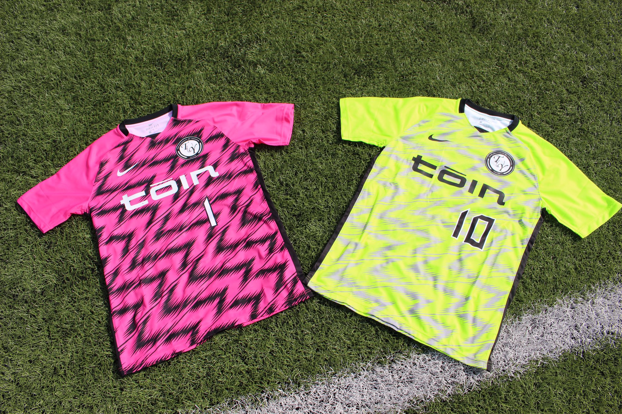 支給品　桐蔭横浜大　No.9 サッカーユニフォーム　サイズL 2013シーズン Kemari87 KISHISPO / アディダス サッカー日本代表 2024 ホーム