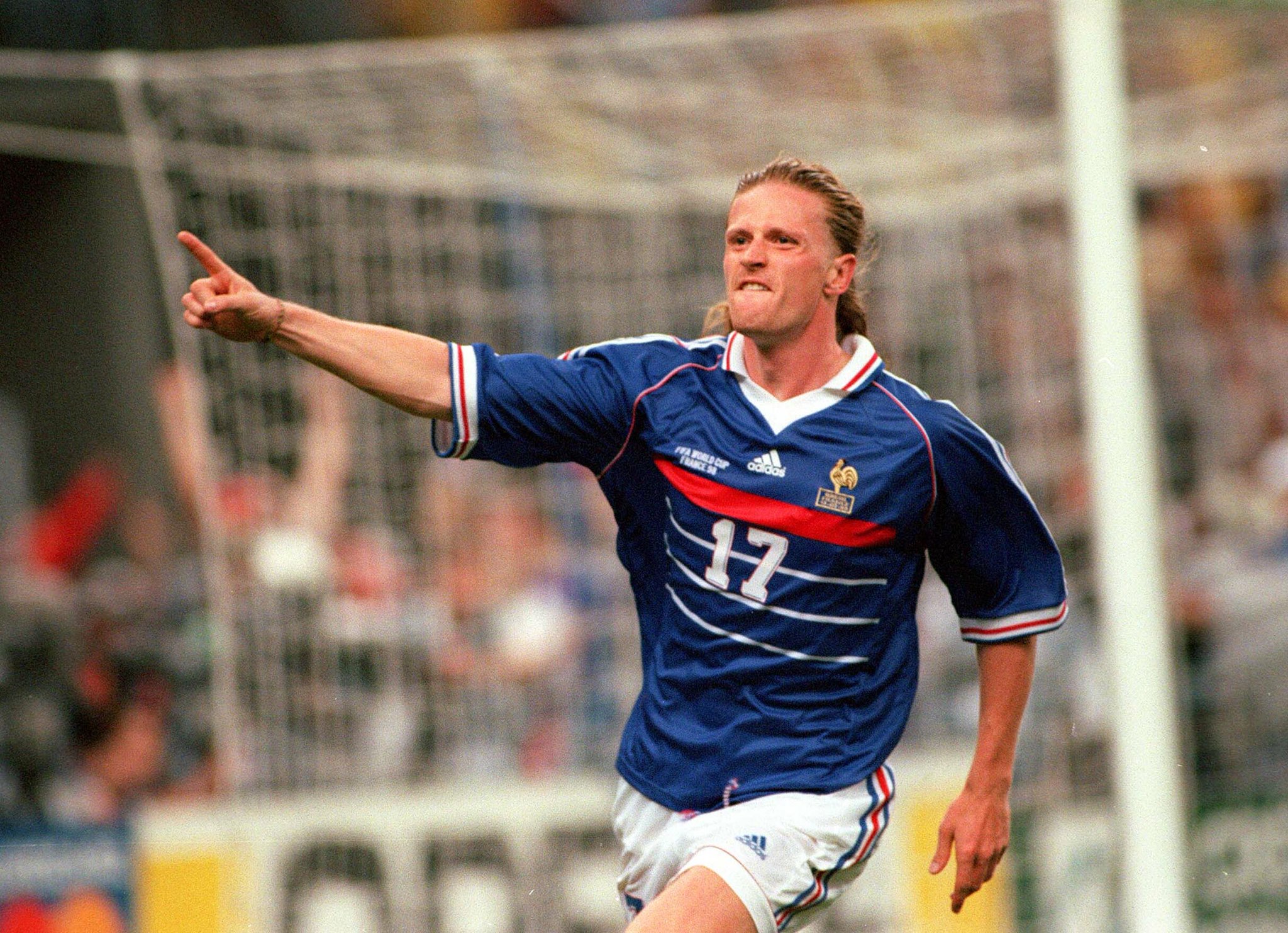  EURO 2000 1998 world champion  Happy birthday, Emmanuel Petit 