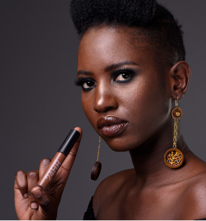 TheHubKaren's tweet photo. A modern shine-controlling concealer that provides a matte finish with buildable coverage that lasts for 24 hours.Get shade matched instore and receive a free 10 day sample #StudioFixConcealer #EveryShadeofYou #StudioFix #Madetoperform.Visit @maccosmeticsafrica  @TheHubKaren https://t.co/5quC8K8CzL