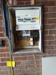 PropertyTesting's tweet image. Look at the great work our electrician did yesterday! 

With us you know you are getting a high quality service. 

See some before and after pictures below !!

Make sure you book your test today!

☎️01782 212922☎️
🌐propertytestingservices.info🌐

#electrical #StokeOnTrent #EICR