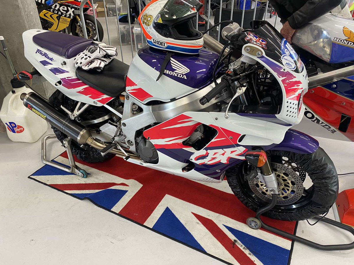 FWRltd's tweet image. CBR900 Aluminium Fuel Tap machined from solid billet, grade 6082T6.  Designed to replace the standard Honda plastic fuel tap, they they are machined from solid billet grade 6082T6 aluminium. fwr.co.uk/product/cbr900…