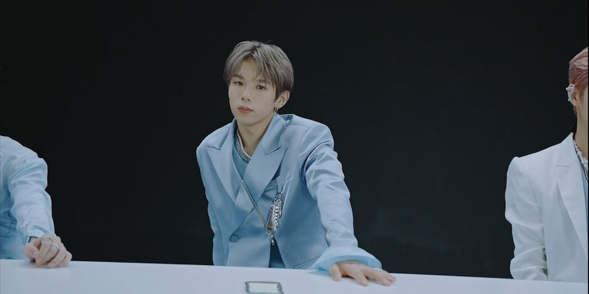 쇼타로

#NCT2020 #RESONANCE
#RESONANCE_Pt1
#NCT #NCT2020_RESONANCE
#YearParty #NCT2020_YearParty