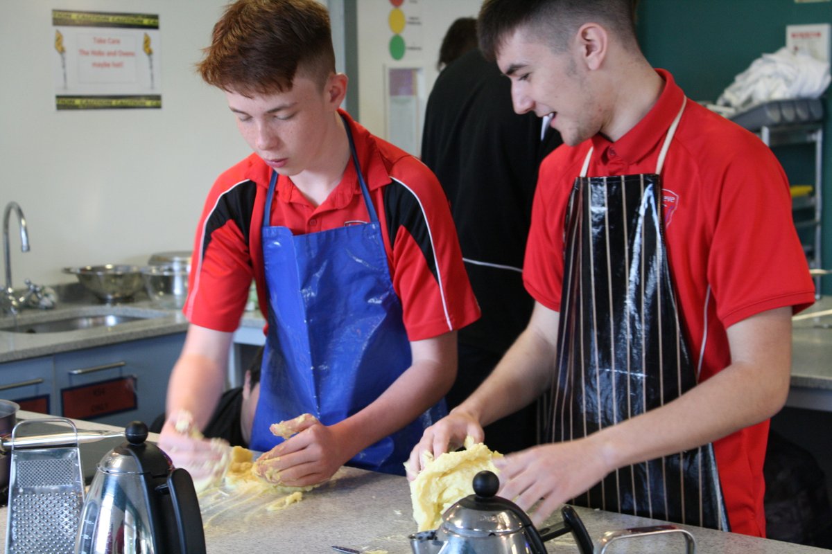 WitchfordVC's tweet photo. Gnocchi making by our Year 11 catering students this morning, the smell was amazing! #prideinWVC https://t.co/6b0T2xgGzE