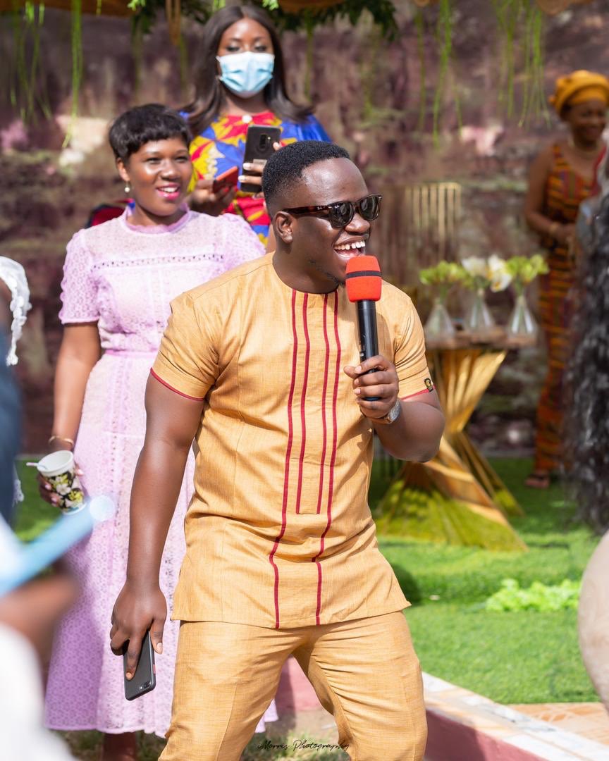 JayKatahFrames_'s tweet photo. You want a memorable Wedding Ryt, Den contact #Mcpapjay @Papjay007 as ur wedding mc and thank me later๐๐๐๐ฅ๐ฅ๐ฅ๐ฅ
#weddingmc
#anyemi https://t.co/cThXDYzs5G